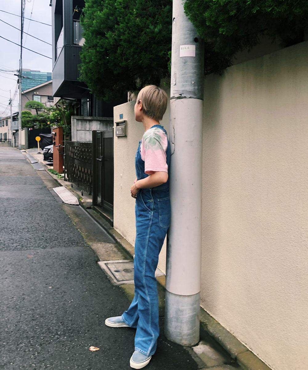 SLIM FLARE DENIM OVER-ALL｜HOLIDAY（ホリデイ）OFFICIAL ONLINE 