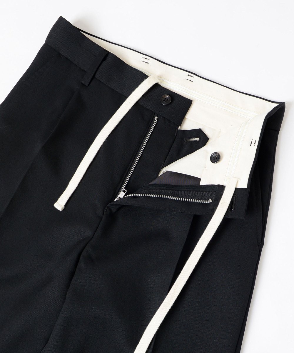WOOL DRAWSTRINGS SLACKS｜HOLIDAY（ホリデイ）OFFICIAL ONLINE STORE - HOLIDAY ONLINE  STORE