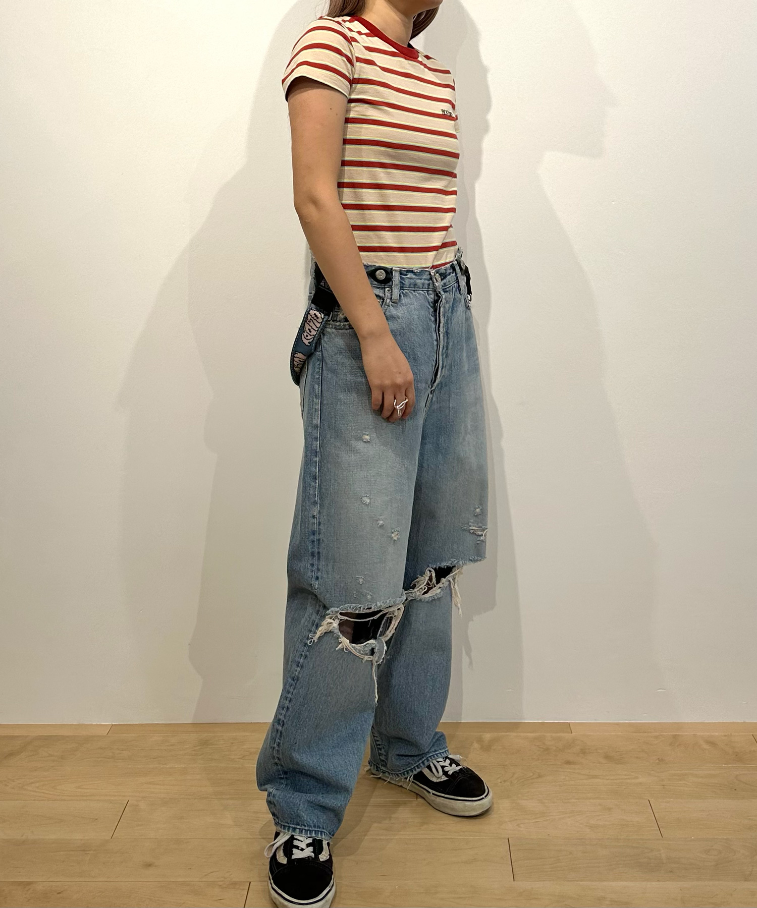 DAMAGE DENIM SUSPENDER PANTS｜HOLIDAY（ホリデイ）OFFICIAL ONLINE ...