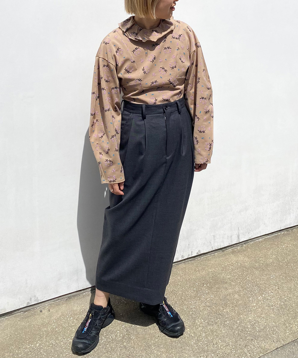 WOOL DRAWSTRINGS 2TUCK SKIRT｜HOLIDAY（ホリデイ）OFFICIAL ONLINE